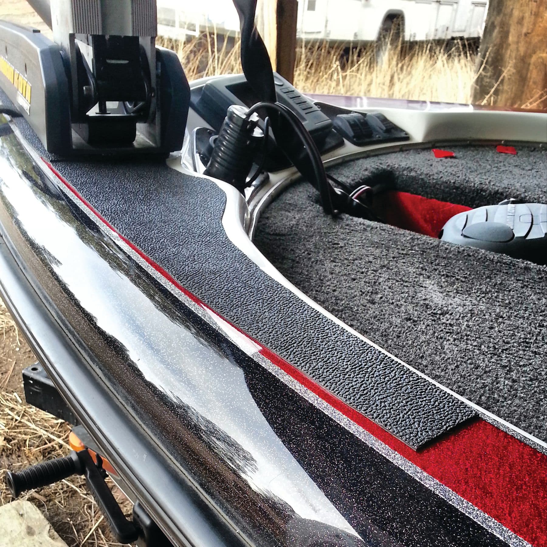 GatorSkinz Step Pads (4” X 16”, Grit Vanilla)